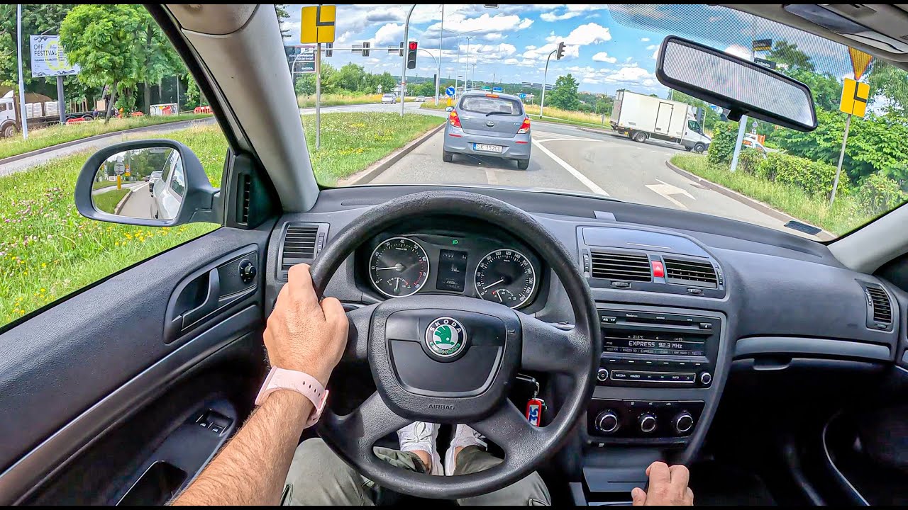 2012 Skoda Octavia [1.6 MPI 102HP] |0-100| POV Test Drive #2029 Joe Black