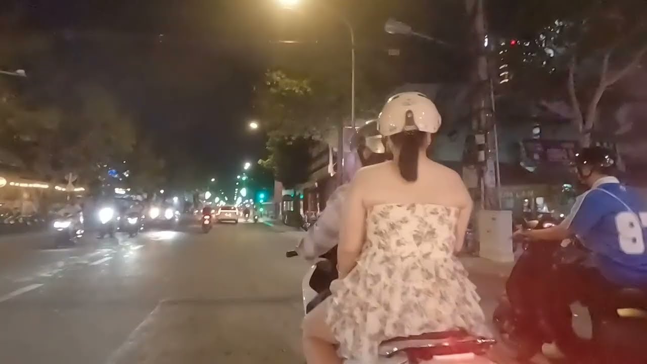 Tối mùng 4 ở Mỹ Tho |  Chạy vòng Mỹ Tho 