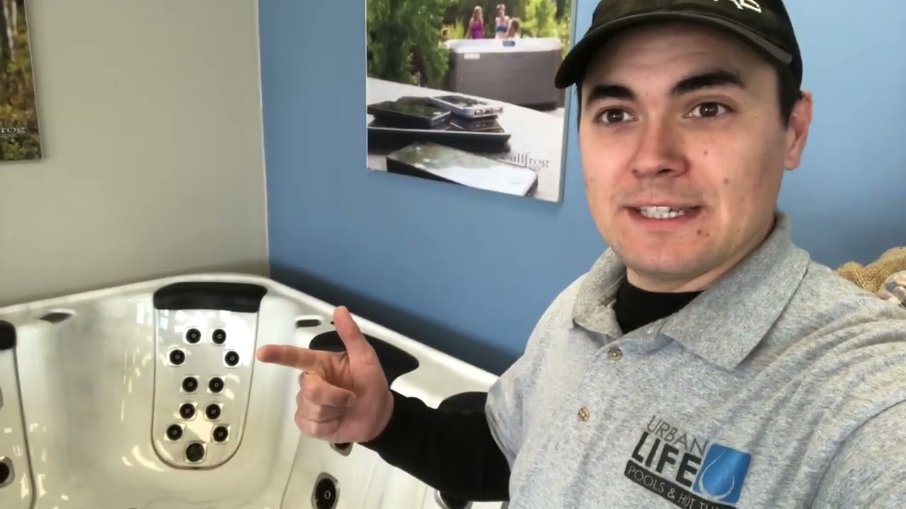 Bullfrog A8L - Urban Life Pools & Hot Tubs - A Series