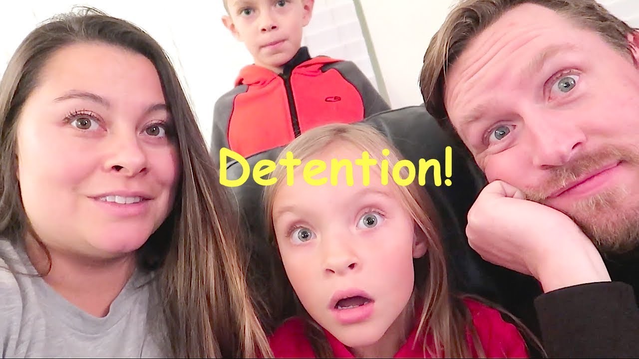 👧Girl gets sent to DETENTION!🏫😮