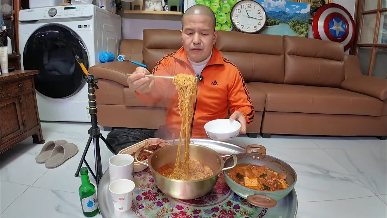 진돗개 텐 패밀리,실시간 방송! 제주 똣똣라면 2개에 소주 반병!
