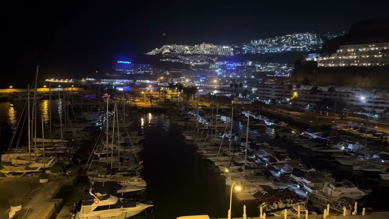 Marina Suites, Puerto Rico Gran Canaria View room 520 at night