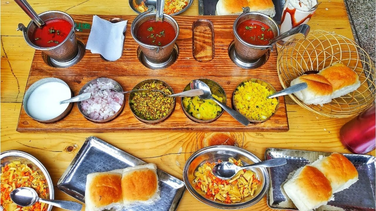 Unlimited Misal 75₹ only | Reva Misal | Punestreetfood | Indian Streetfood