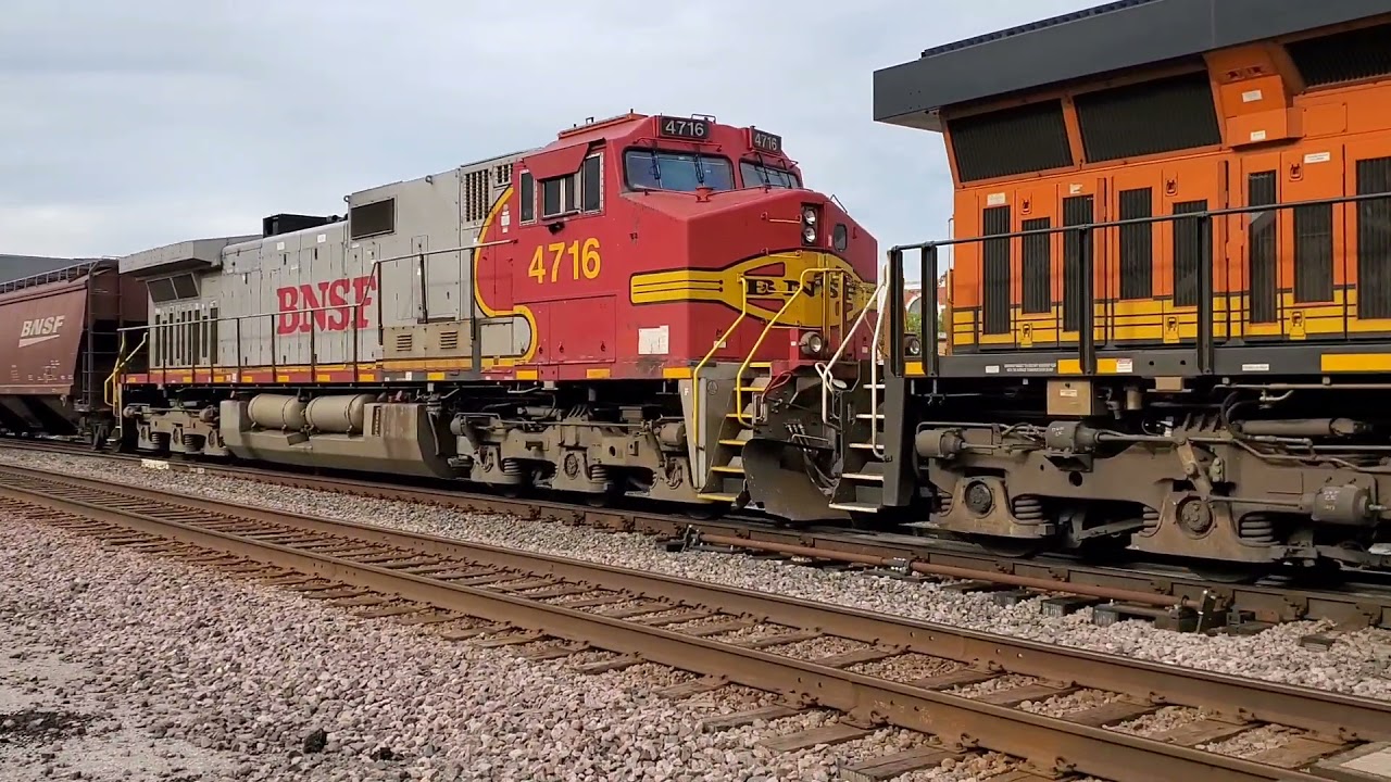 TRAINS ON THE EMPORIA SUB! 6 Trains featuring a bonnet, meet & more!