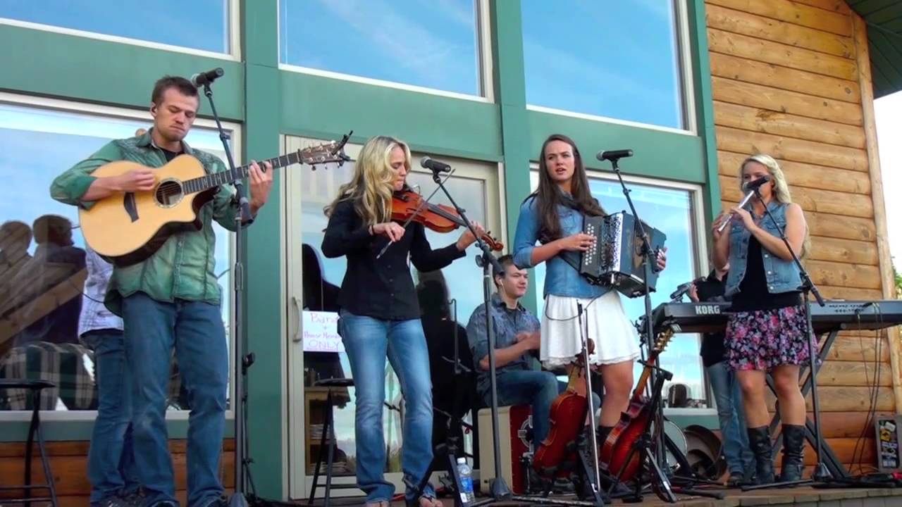 The Willis Clan "Looking Back" Oak Mountain Hideaway
