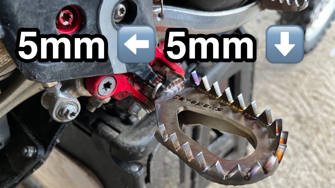Смещенные подножки Carapaks - 5 мм назад / 5 мм вниз - для хард-эндуро - GasGas KTM 300