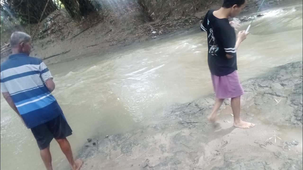 Buat pidio shooting manceng neng kali pak joko