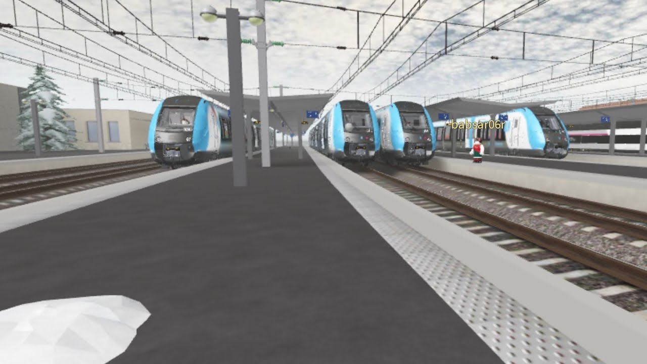 Je joue À TSR avec @Spotteur_du_rer_D 😃 ( par contre mon train il bug de ouff )