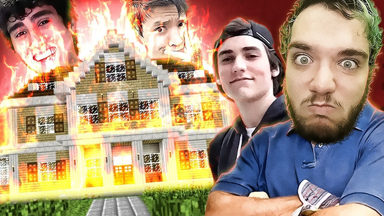A MANSÃO DOS LIXO NO MINECRAFT foi destruida | ft. Saiko, Felps, PK e Mount