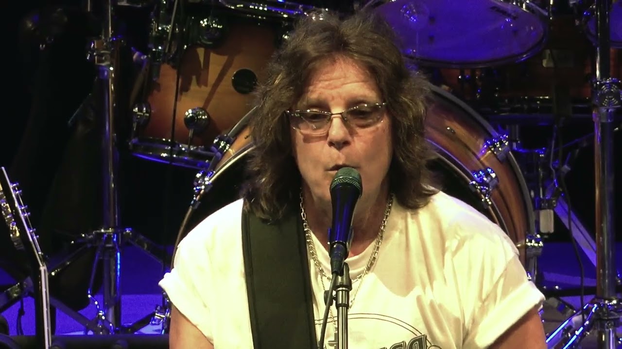 Ventura Highway – The Music of America | “Tin Man” Live in Thousand Oaks, CA