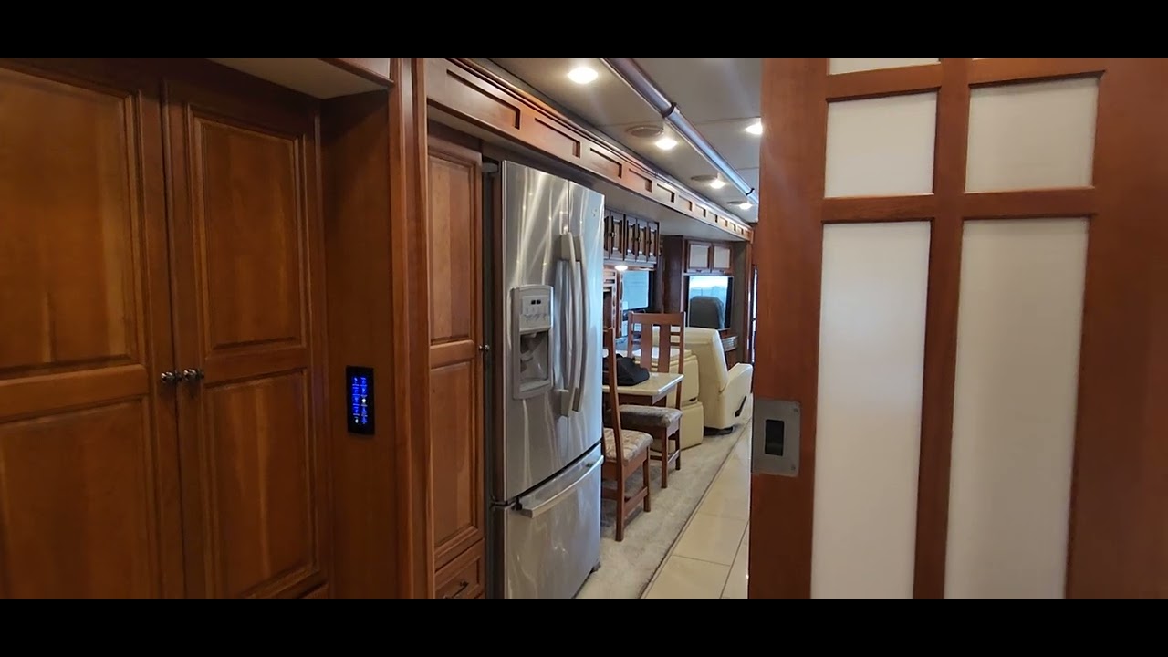 2015 Winnebago Tour 42QD For Sale.