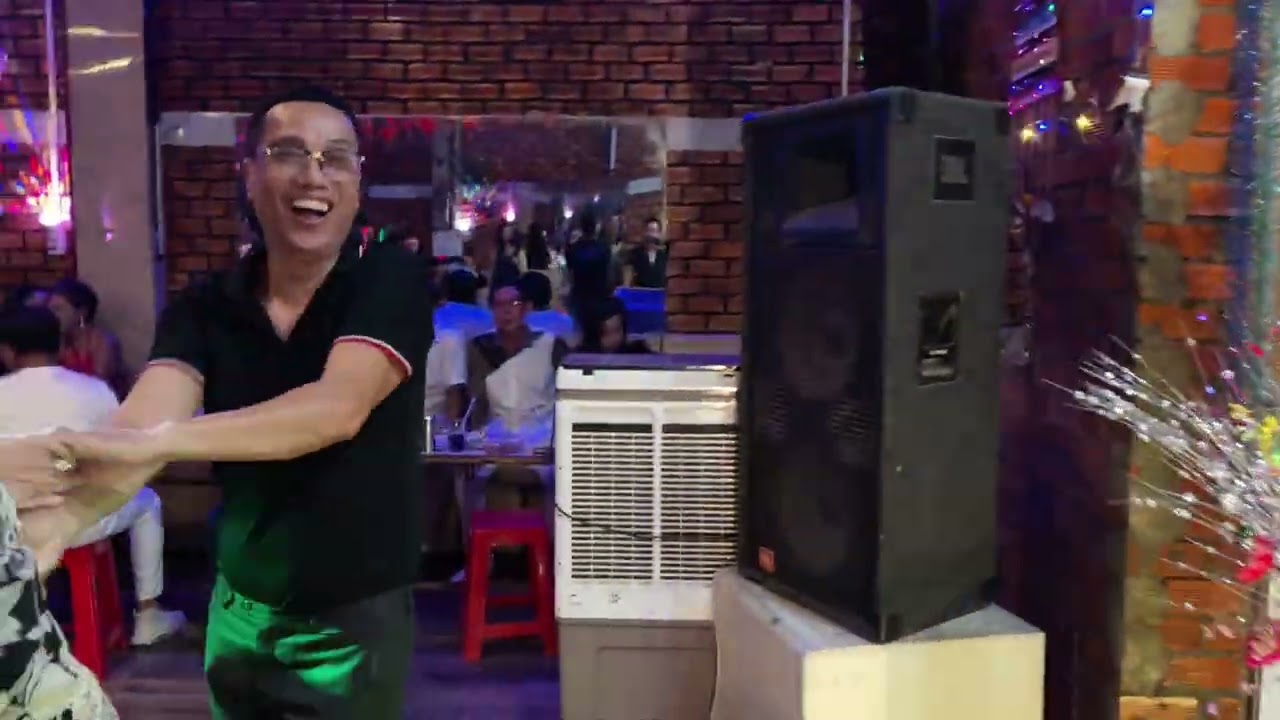 Giao lưu khiêu vũ tại sàn Dan uyên Bến Tre 