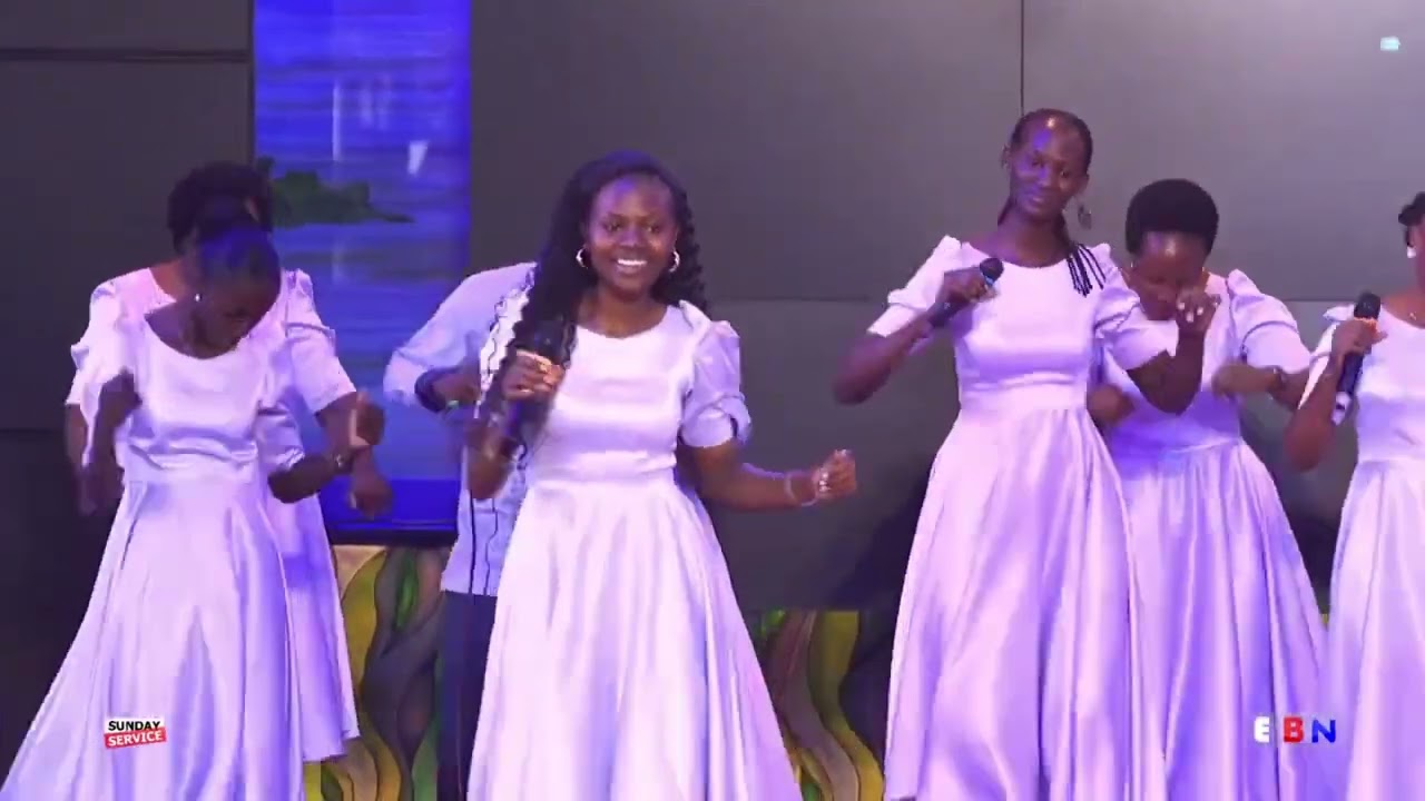 PRAISE SESSION | Erinya Lya Yesu | DEBBIE
