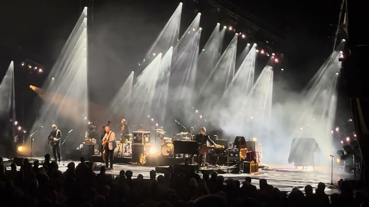 Jason Isbell “If We Were Vampires” Live 2/21/26 Radio City Music Hall NYC. 