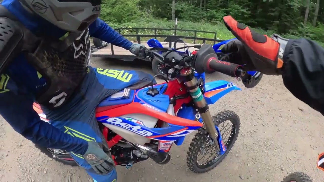 24' KTM 300 XC-W Rider tries out a Beta 200RR / Did he make a mistake buying KTM 300?