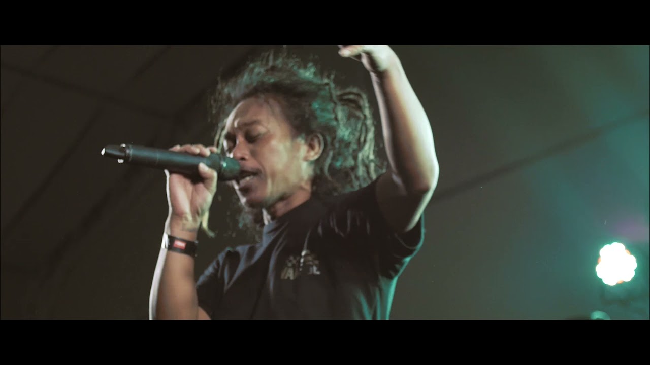 I.P.O.T.S - Kabobohan Live @ The House of Vans (Metrotent Pasig City)
