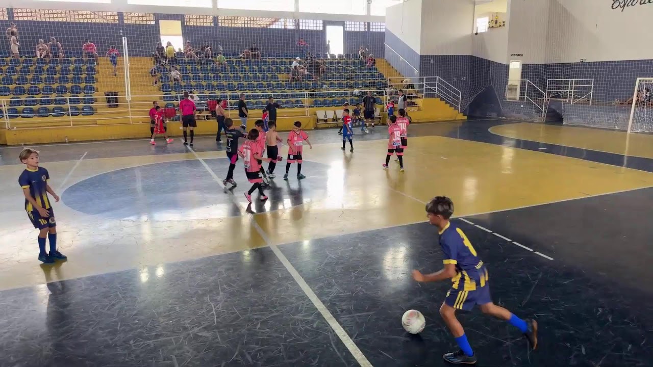 Gica Pimentel - Escolinha de Futsal de Itapeva  está ao vivo!