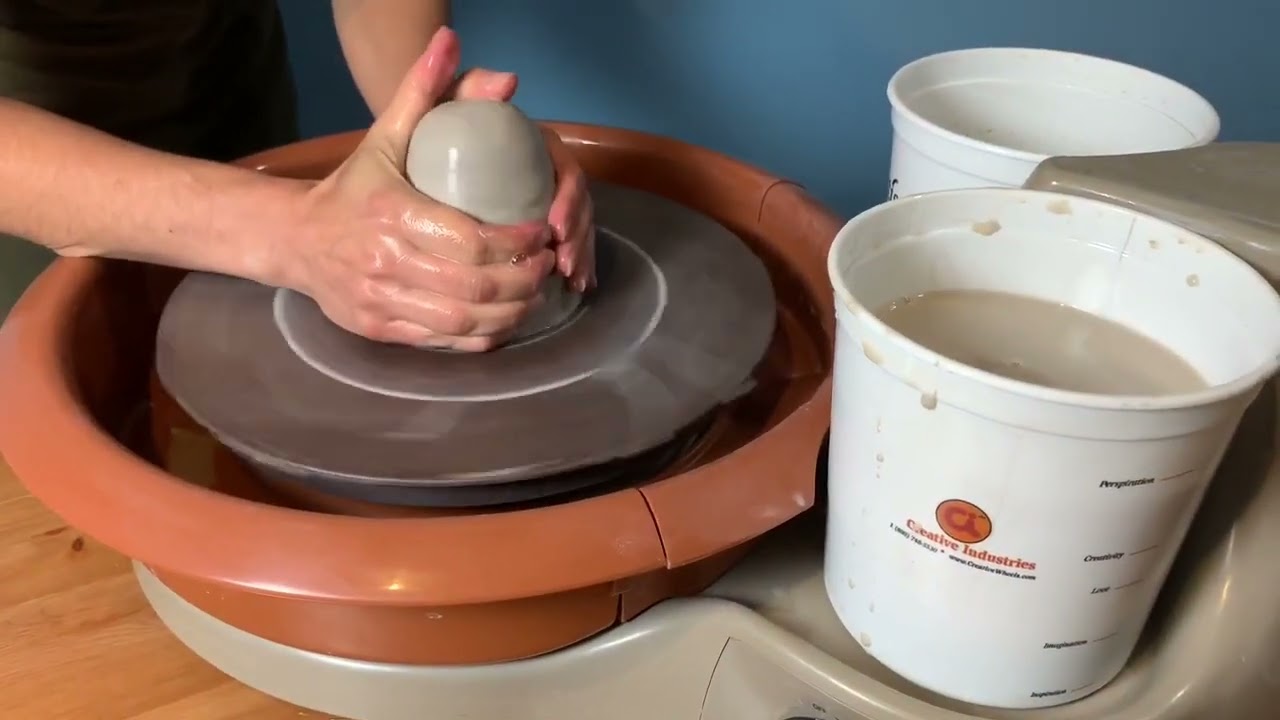 The Speedball Artista Pottery Wheel