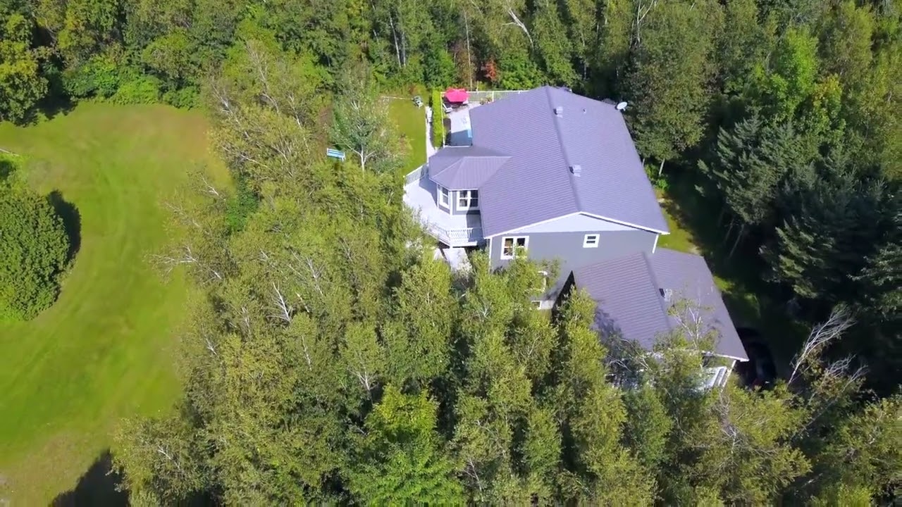 Maison a vendre, Saint-Anicet, Qu&eacute;bec, Canada