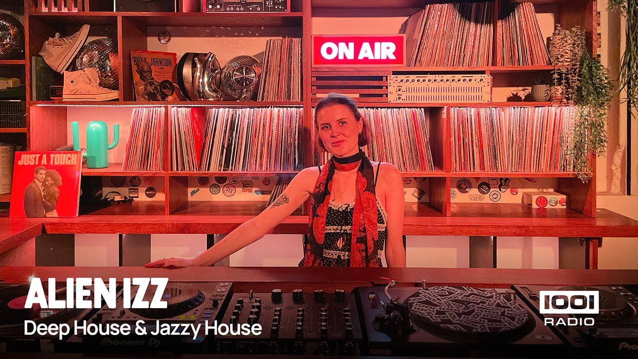 Alien Izz  | Deep House, Jazzy House  |  Radio 1001  |  26.10.2024