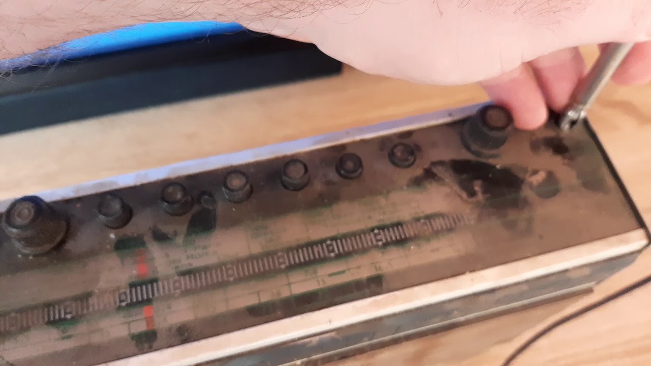 Old Radio Set *GLORIA 3 * 1980(Ro) First start after 10 years. Fail with AM -FM receiver .