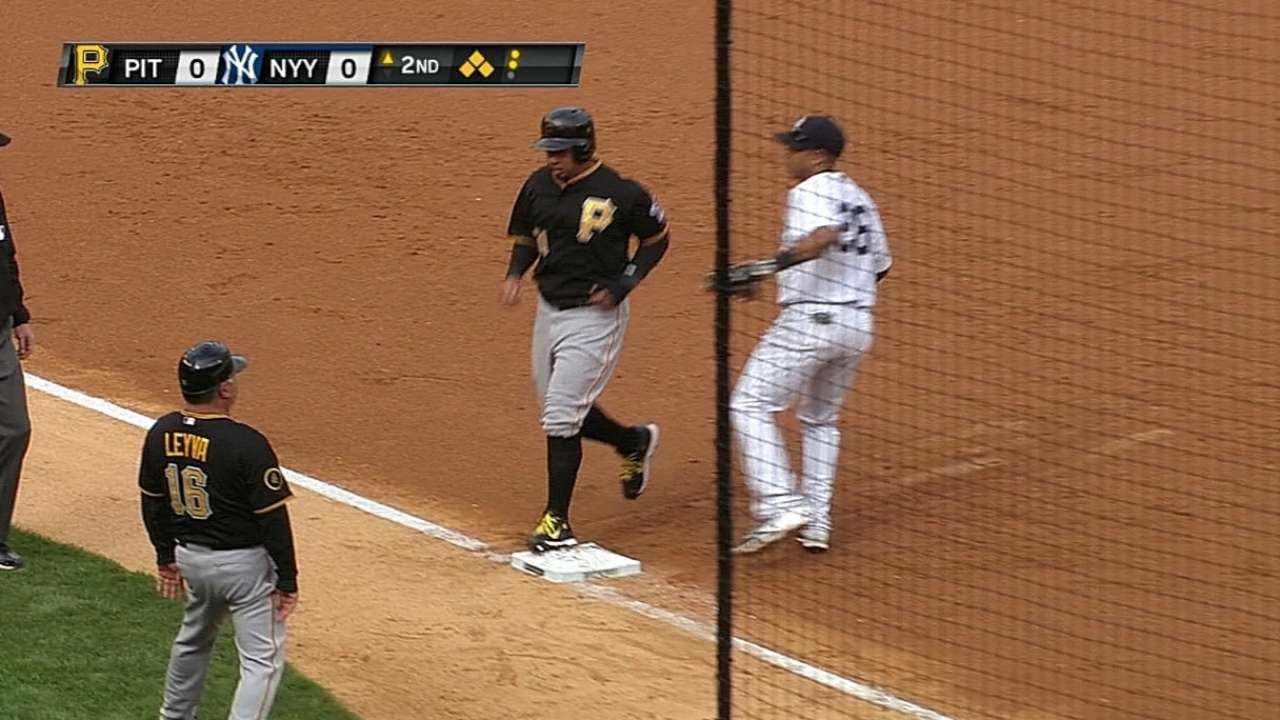 Tabata leaves the game injured in the 2nd
