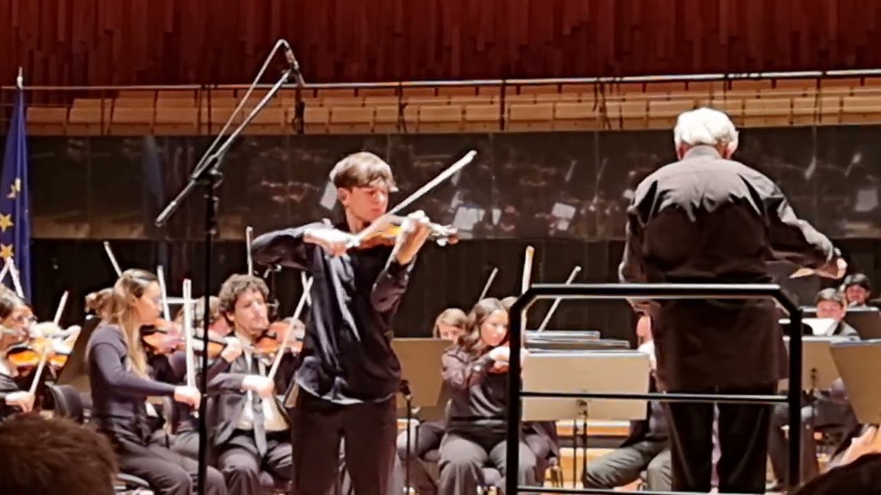 El violinista Eslovaco🇸🇰 Teo Gertler y la Orquesta Sinfónica Juvenil Nacional🇦🇷 José de San Martin