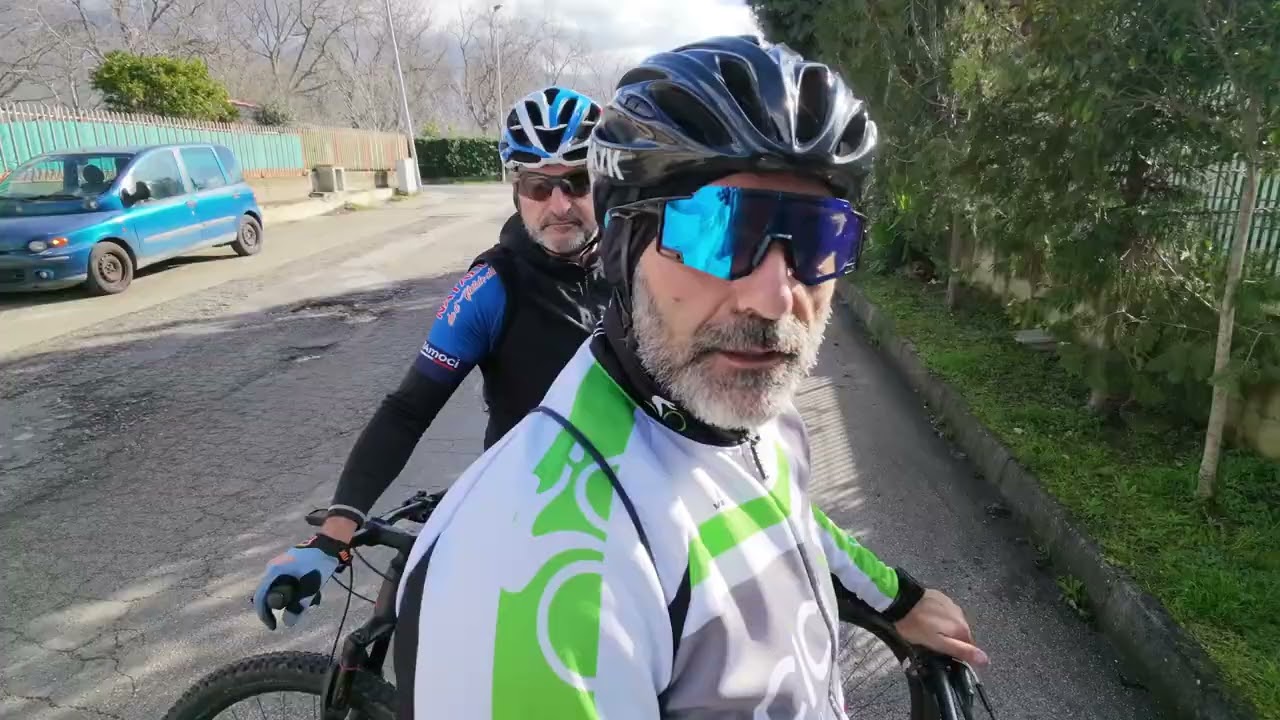Dji neo 2 uscita in mountain-bike 