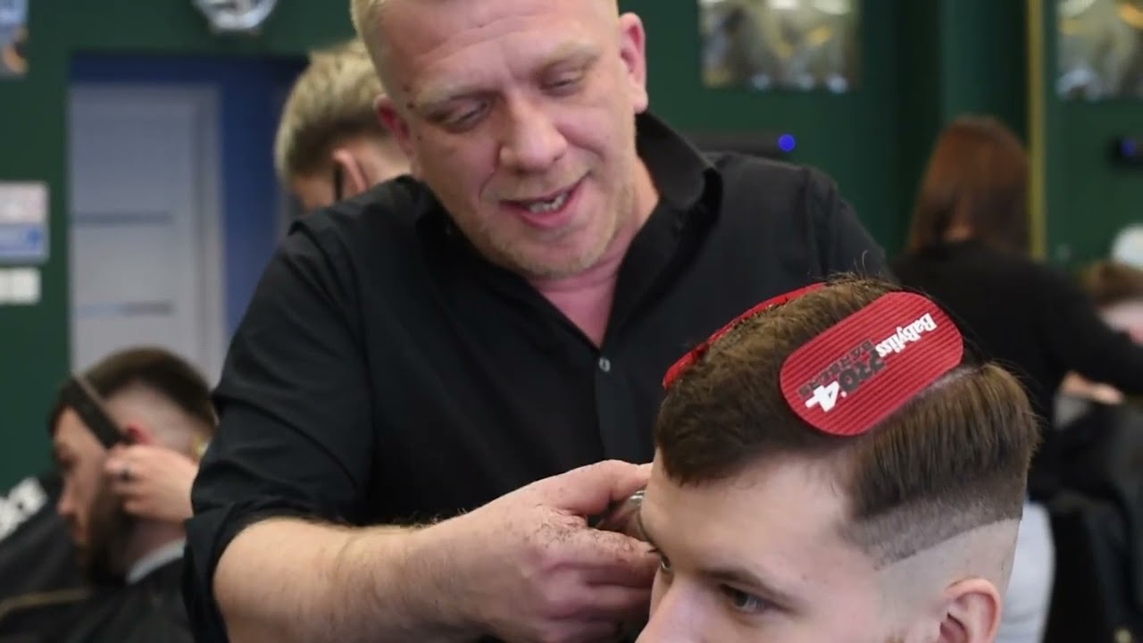OCENIAM BARBERSHOPY #2 BARBERREVIEW BOSKE BARBER