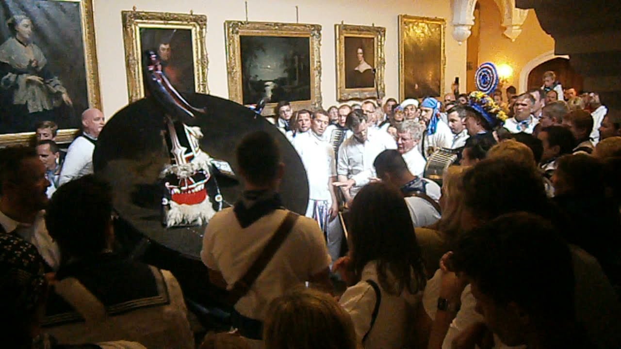 Padstow mayday Prideaux place 2015