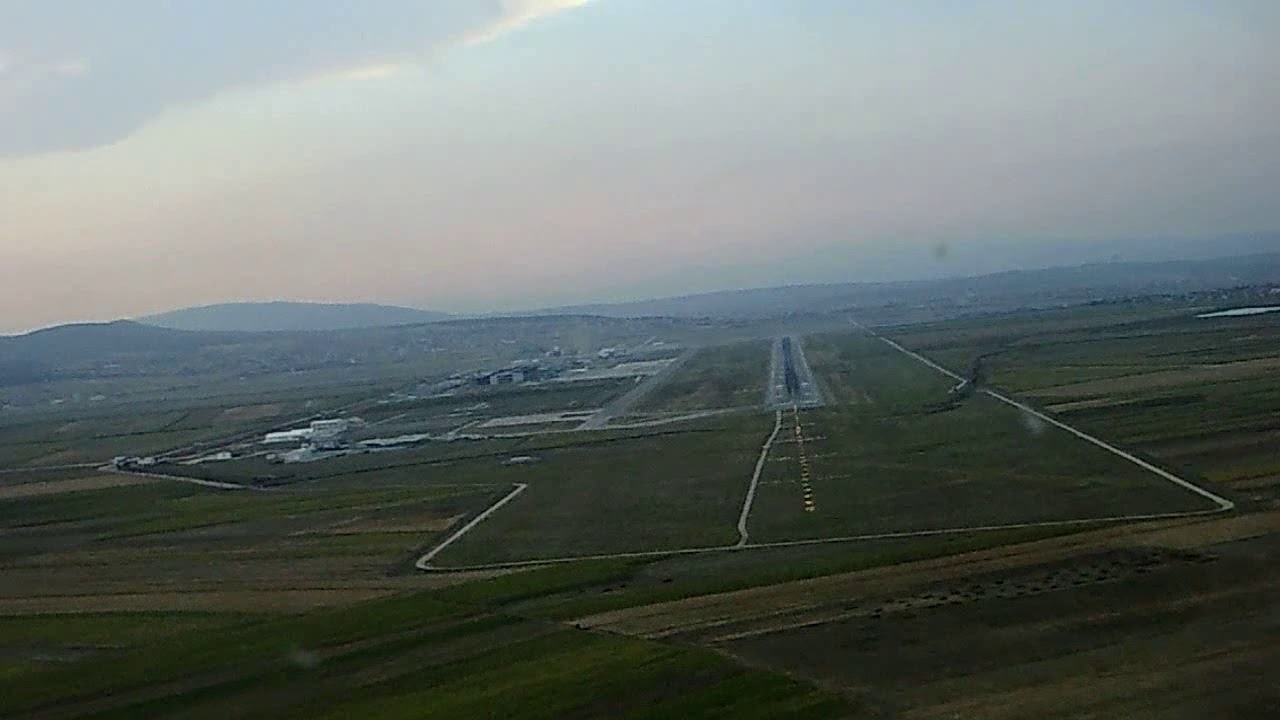 Pristina Approach Runway 35