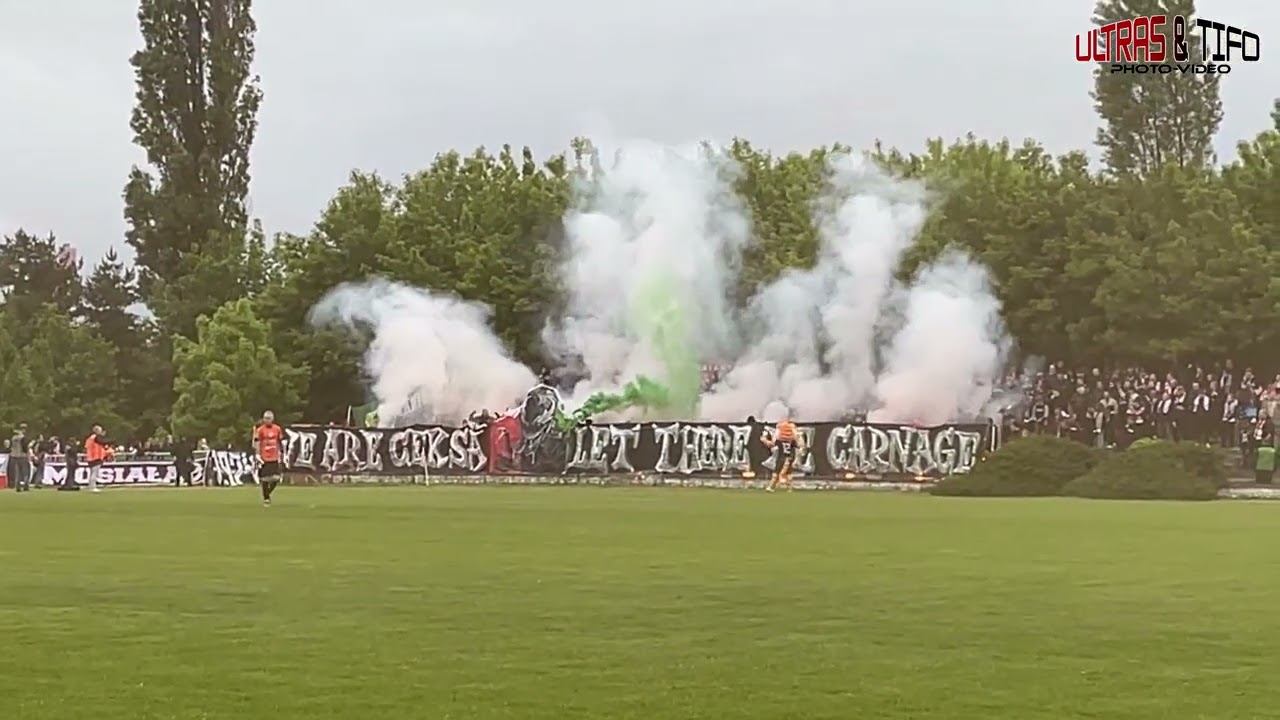 PL: Górnik Piaski - CKS Czeladź [Derby, piro, kibice CKS]. 2025-05-10