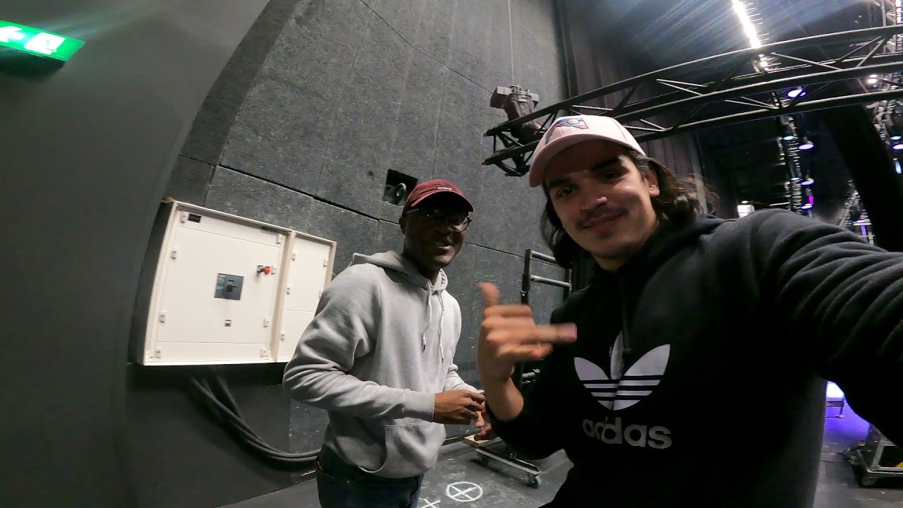 On d&eacute;couvre la nouvelle salle d'Hillsong Paris #VLOG 3