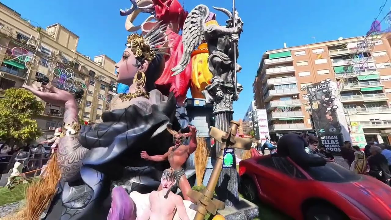 Fallas walking tour 2023
