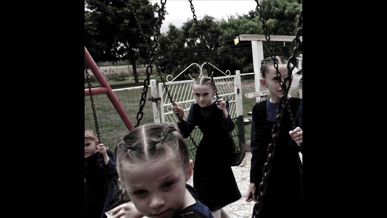 Crystal Castles - Char