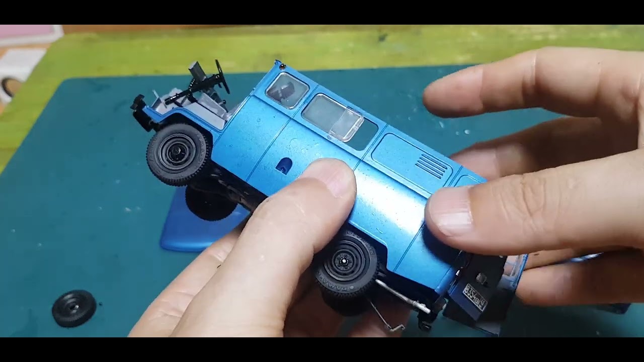 ZVEZDA 1/35 Russian military ven UAZ 3909 Part2 Painting and assembly Completion