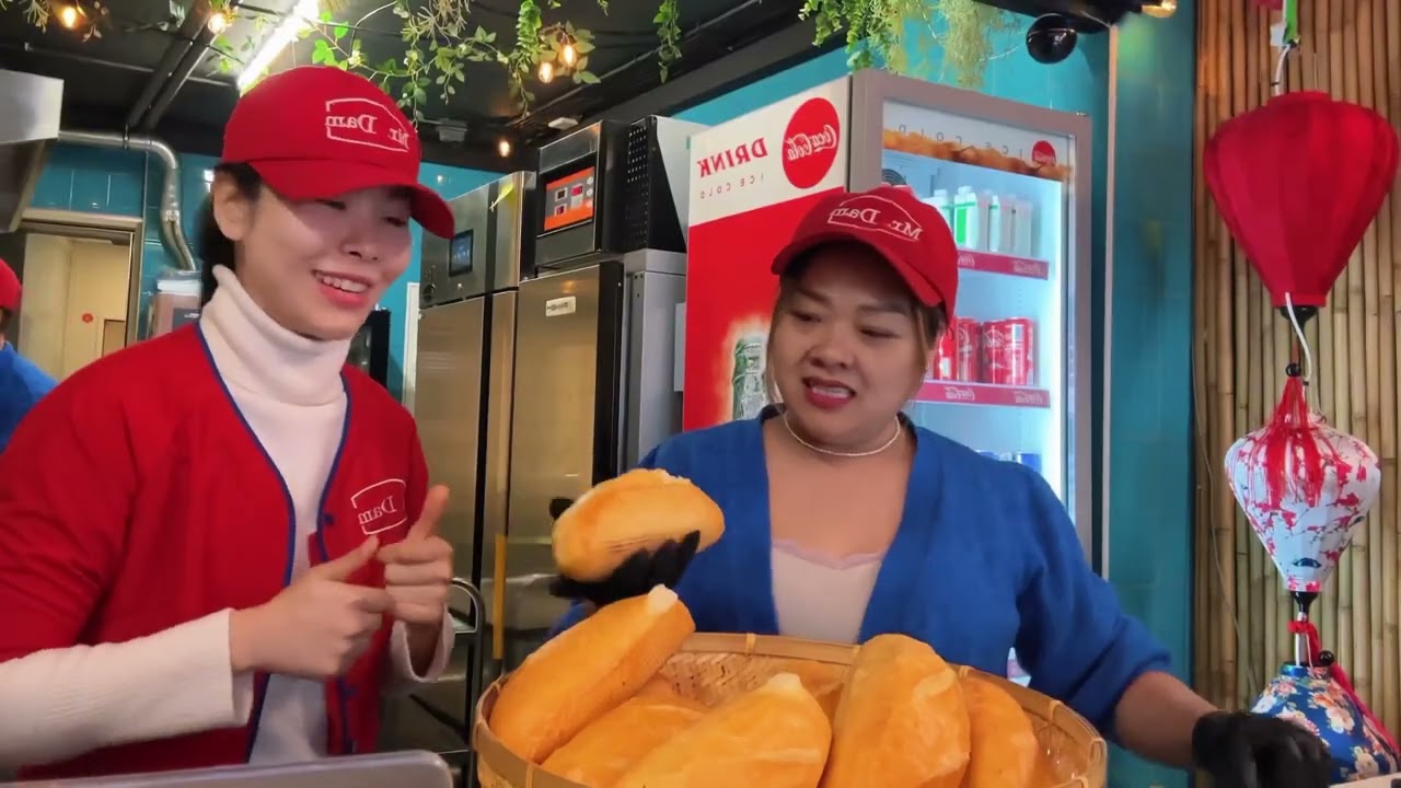 🇻🇳 BÁNH MÌ VIỆT THÀNH CÔNG Ở HÀ LAN NHƯ THẾ NÀO?