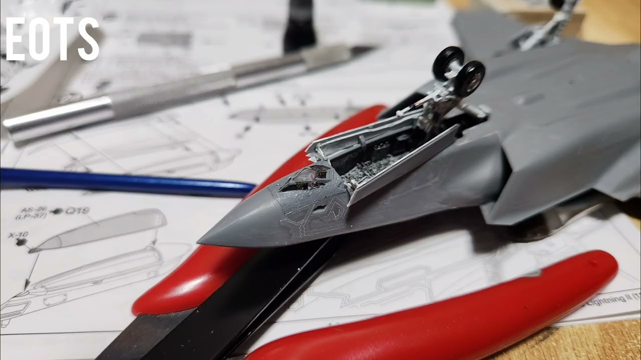 Tamiya F35C build 1/72 @AZALI00013 