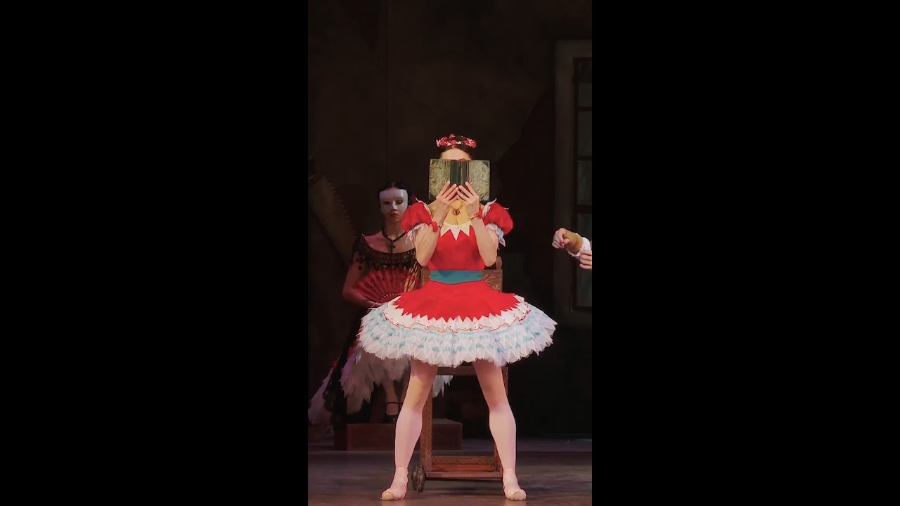 Marianela N&uacute;&ntilde;ez dances as Swanilda in Copp&eacute;lia
