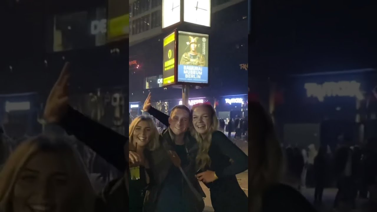 Berlin Alexanderplatz Riesen Silvesterparty￼