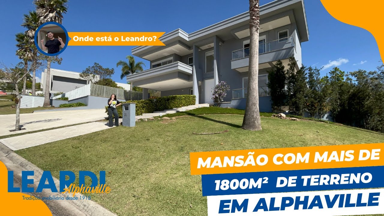 MANSÃO COM MAIS DE 1800m² DE TERRENO EM ALPHAVILLE