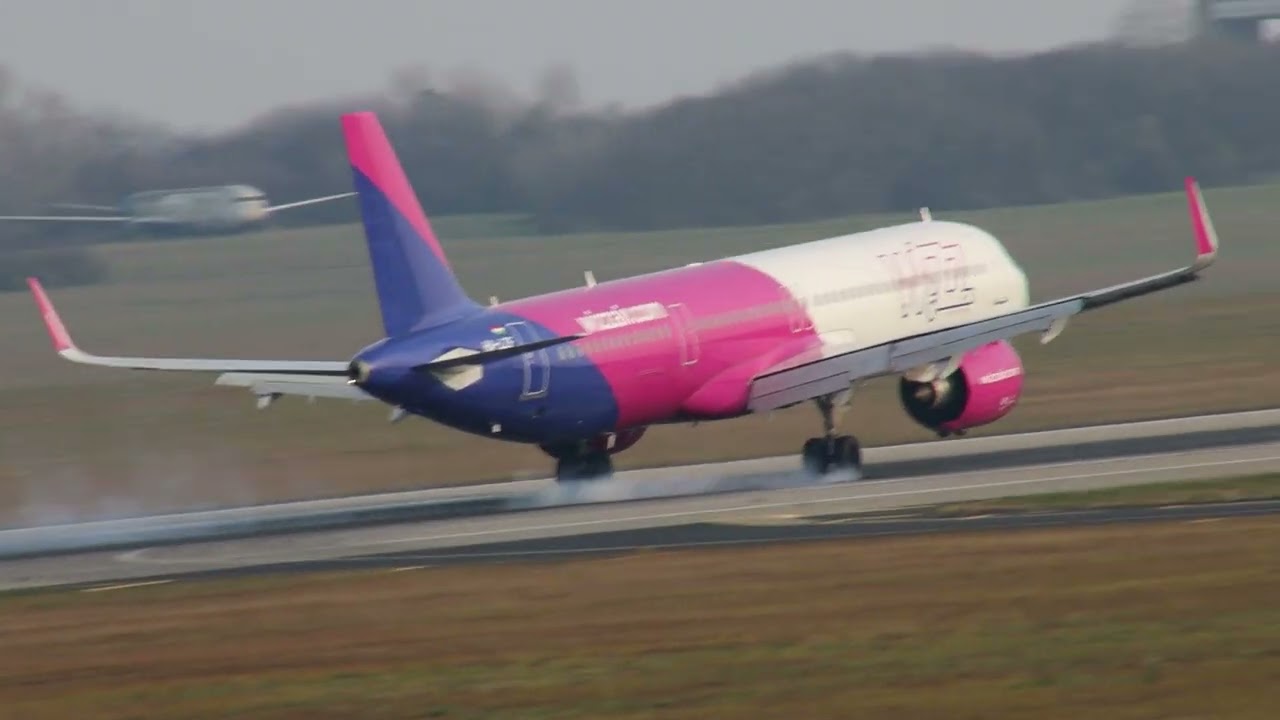 Landings and Takeoffs of December at Budapest Airport (LHBP) | Month End Montage 2022 December