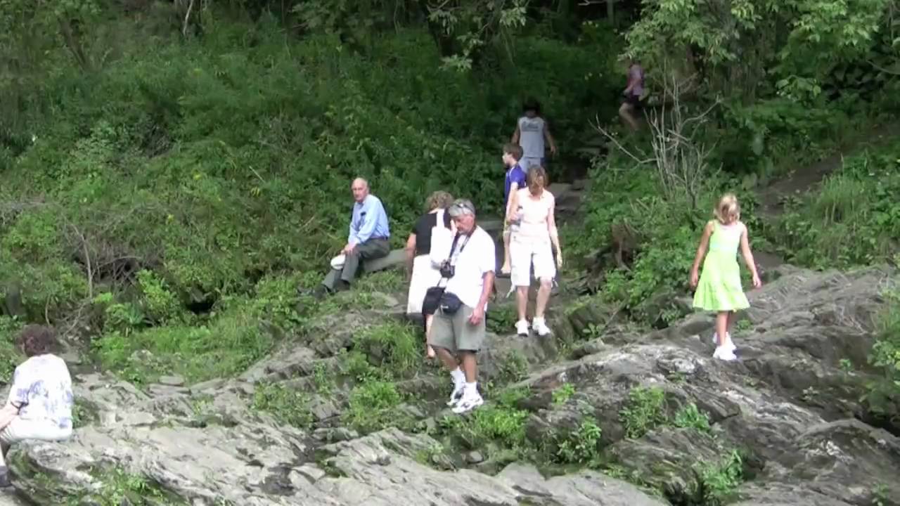 Hiking Quechee Gorge in Vermont