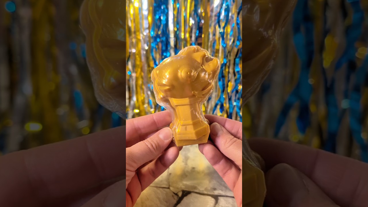 Opening EPIC FORTNITE Mystery Mythic Goldfish Trophy! 🐠🏆🔫 #toyunboxing #shorts #fortnite