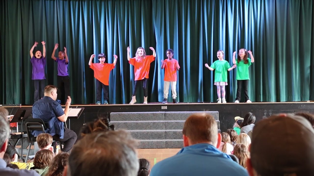 1st Grade Play - Dots