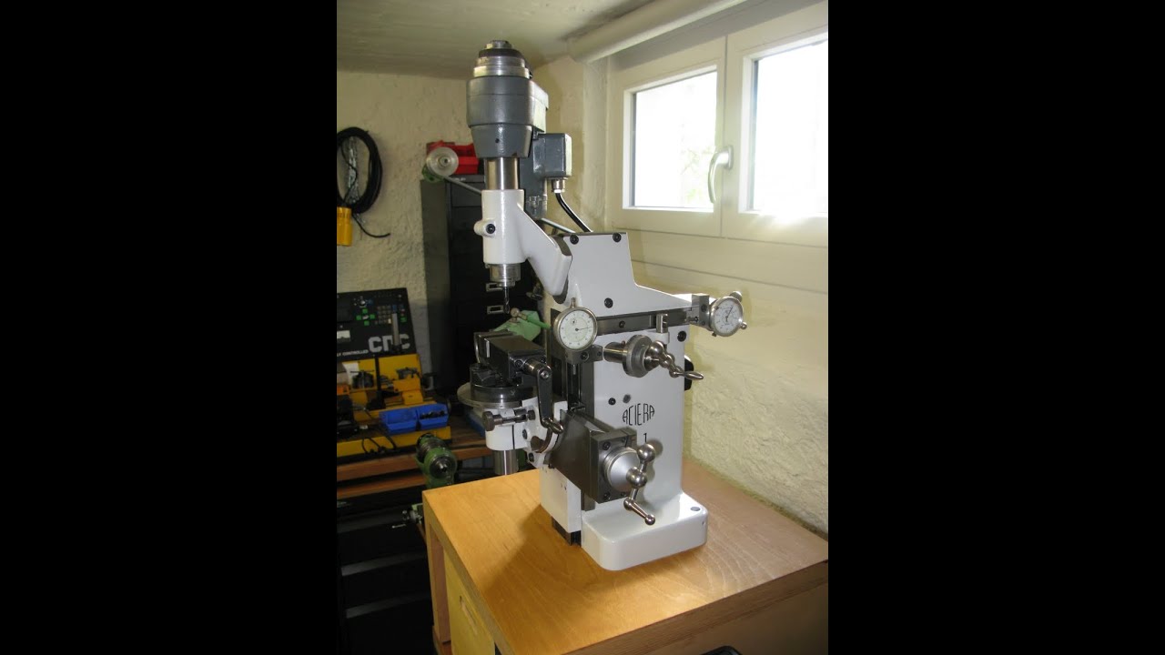 Aciera F1 universal milling machine / Universalfräsmaschine