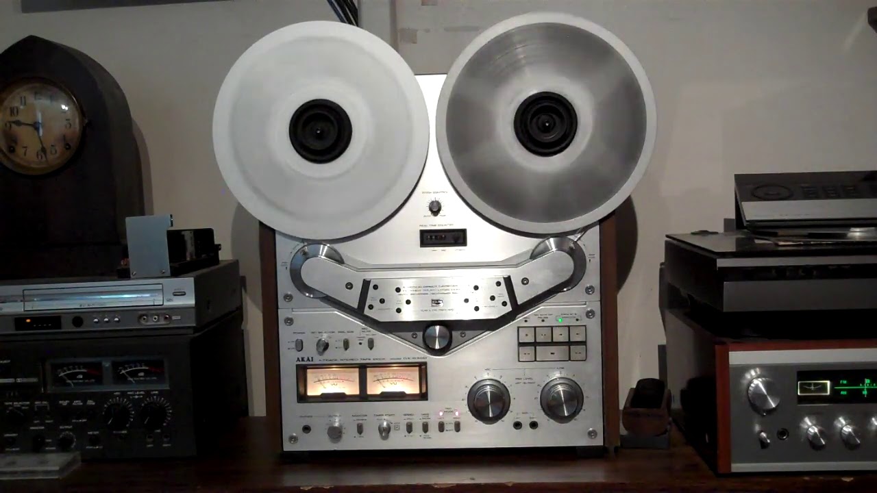 Akai GX-635D 4 Track, 2 Channel Auto Reverse Reel to Reel Tape Deck. Restored and working Properly.