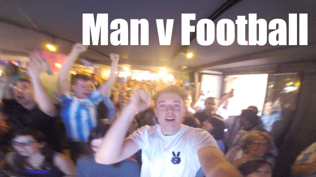 Argentinian Fans in London get Messi! | Man v Football