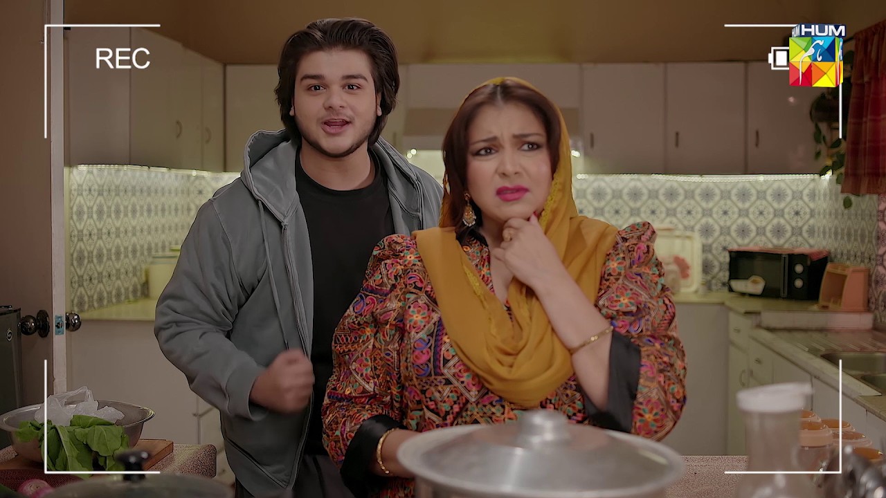 Cooking Show Mein Sasti Comedy Ka Tarka...#ainaasif #tumlarkaybhina - HUM TV