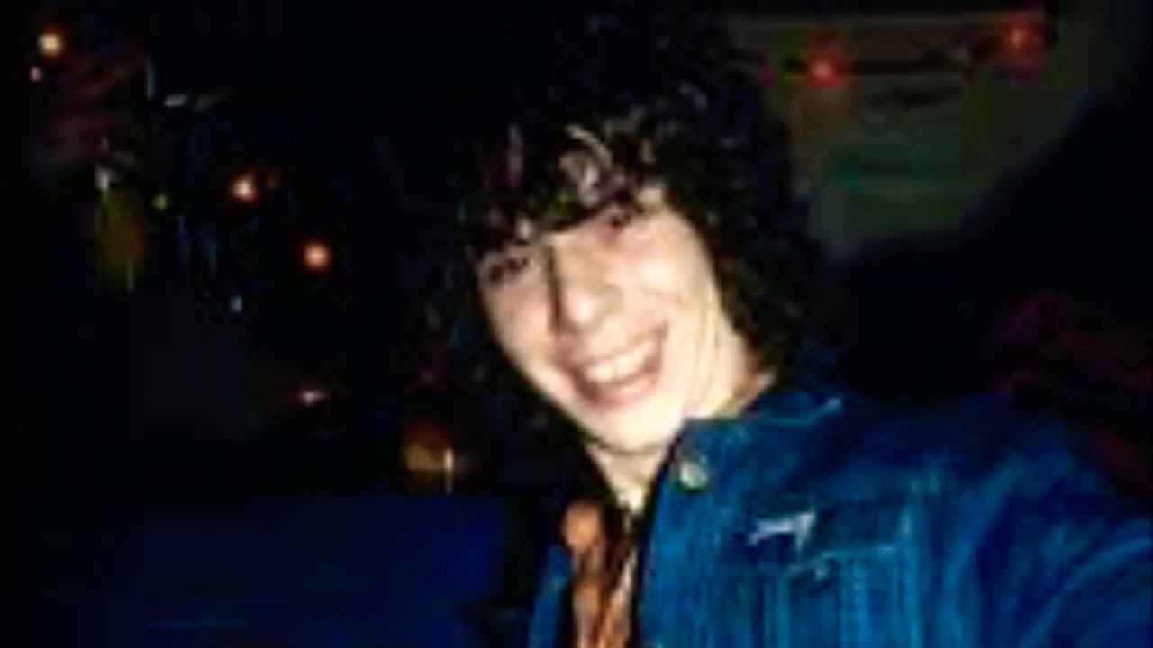 Ex Def Leppard Pete Willis inducted in Rock Hall of Fame